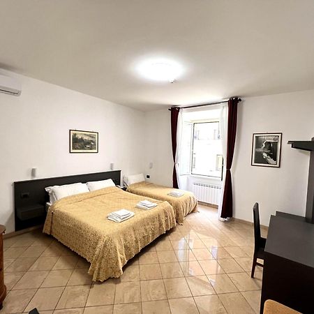 רומא Hotel Domus Termini מראה חיצוני תמונה
