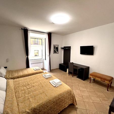 רומא Hotel Domus Termini מראה חיצוני תמונה