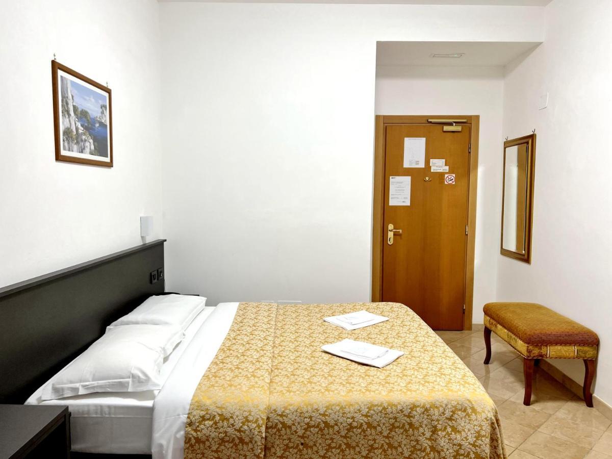 רומא Hotel Domus Termini מראה חיצוני תמונה