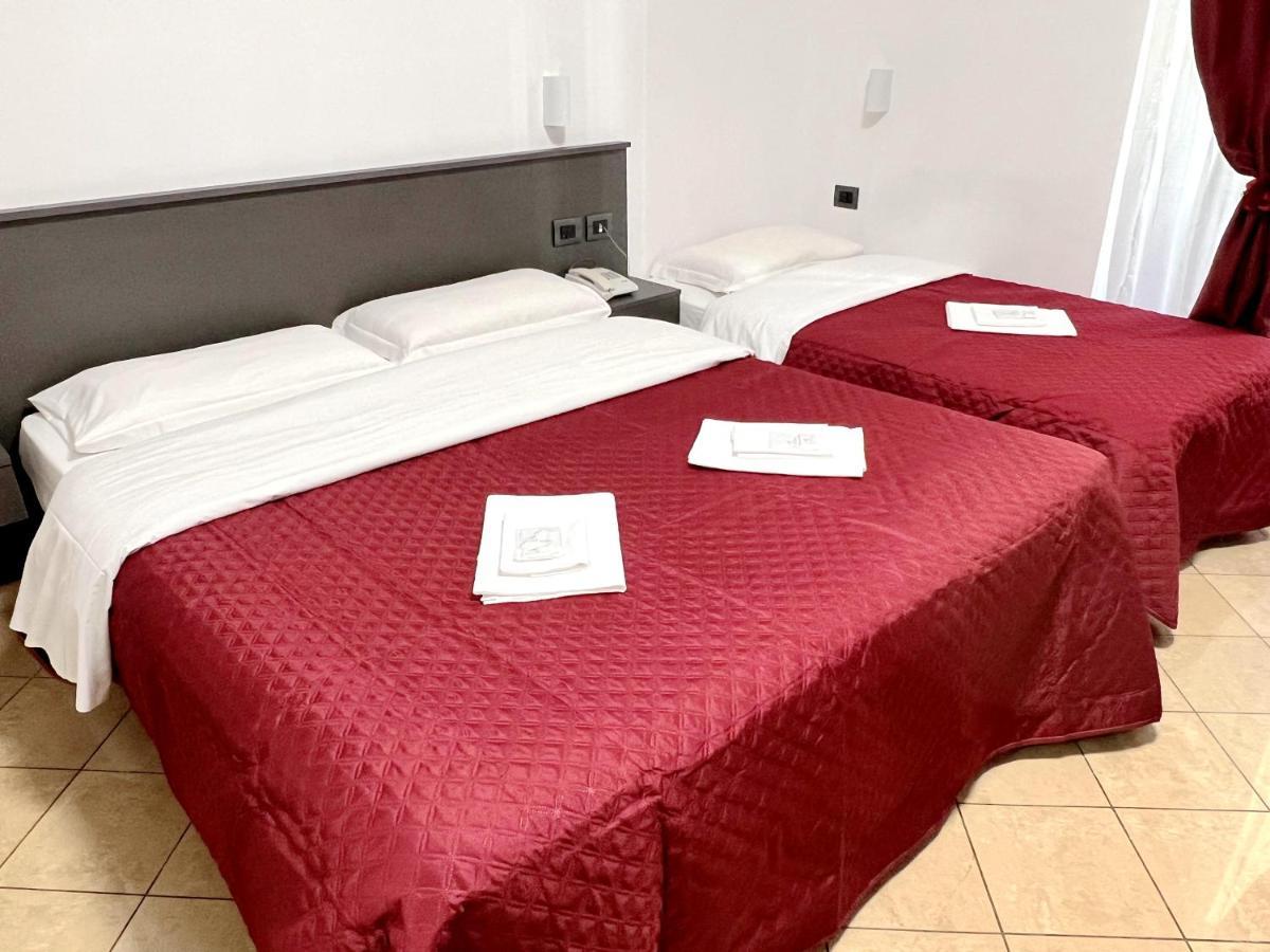 רומא Hotel Domus Termini מראה חיצוני תמונה