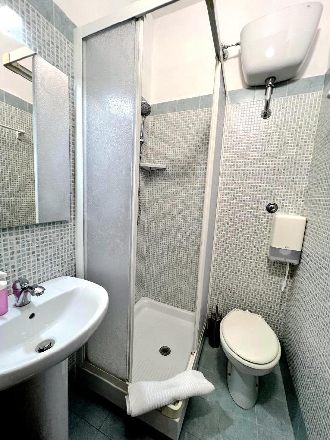 רומא Hotel Domus Termini מראה חיצוני תמונה