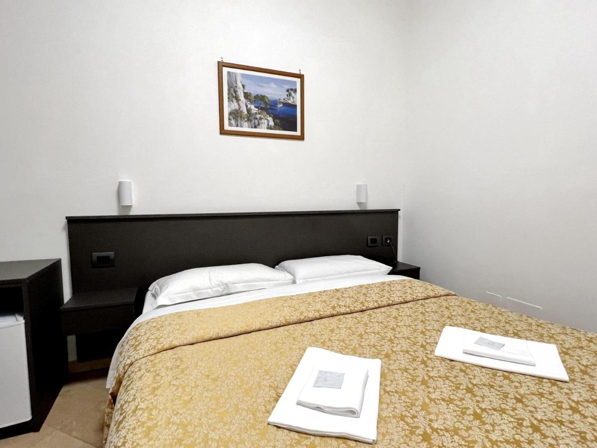 רומא Hotel Domus Termini מראה חיצוני תמונה