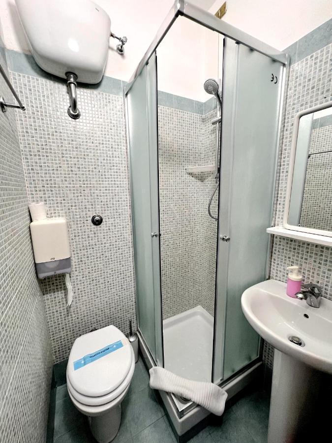 רומא Hotel Domus Termini מראה חיצוני תמונה